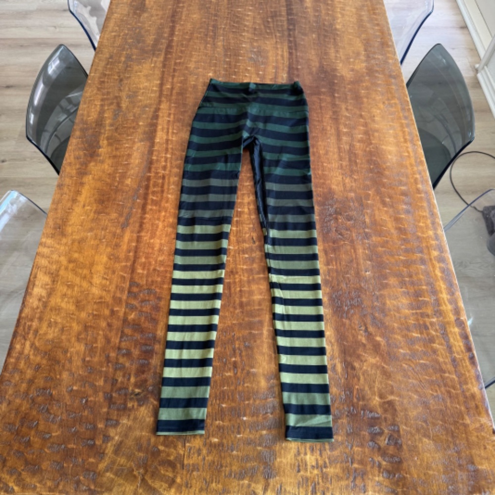 K-Deer Green Ombre Sneaker Length Tights Sz Small